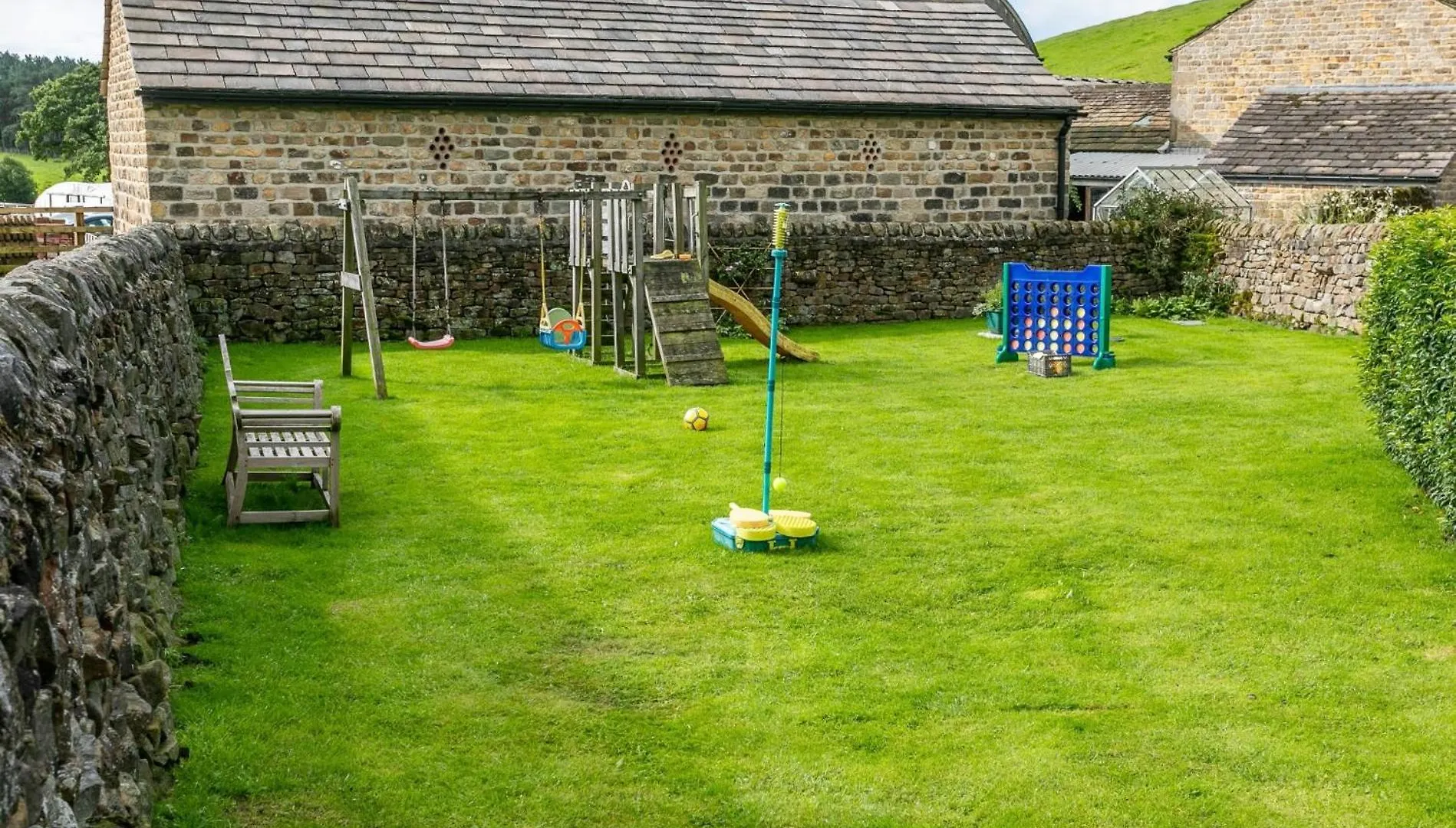 2 Bed In Harrogate 79165 Villa Weeton  Holiday home Weeton (West Yorkshire)